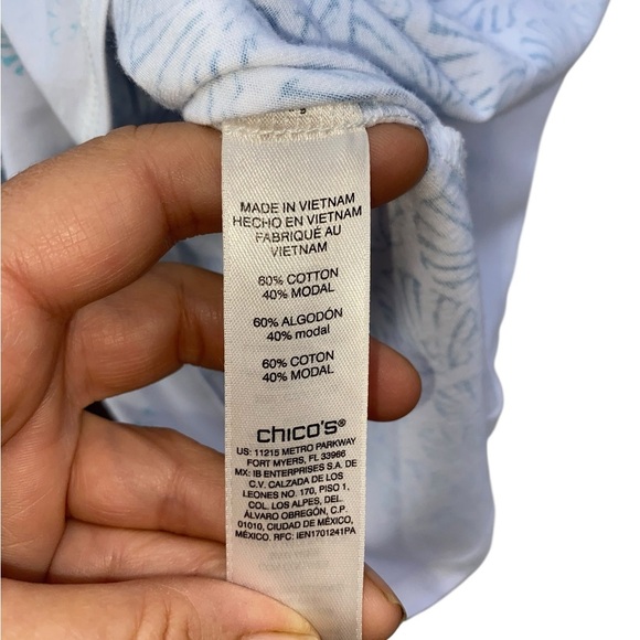 Weekends by Chico shell pattern Coastal white & Blue Women's Top / tee size M - Picture 4 of 6